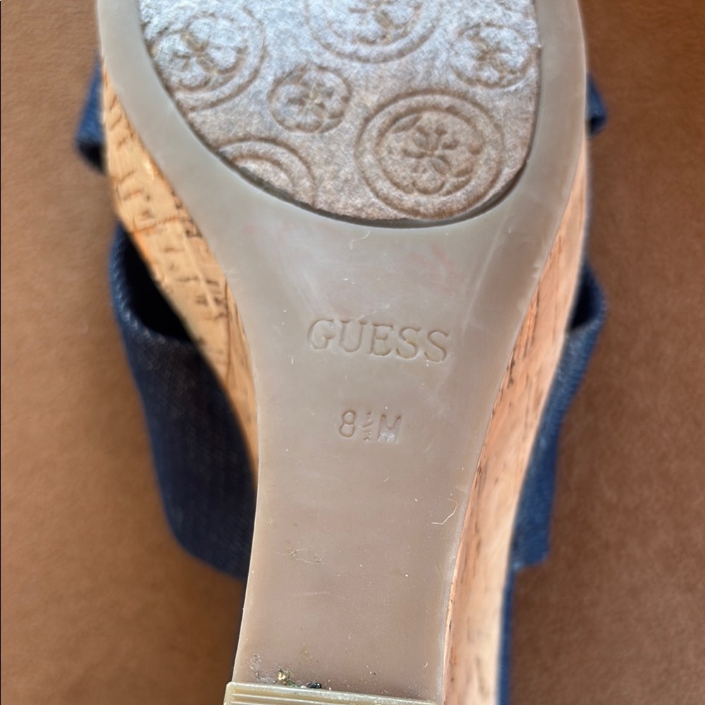 Guess Women's  Denim Wedge Gwbetzy2 Dark Blue Fabric 8.5 EUC - Picture 12 of 12